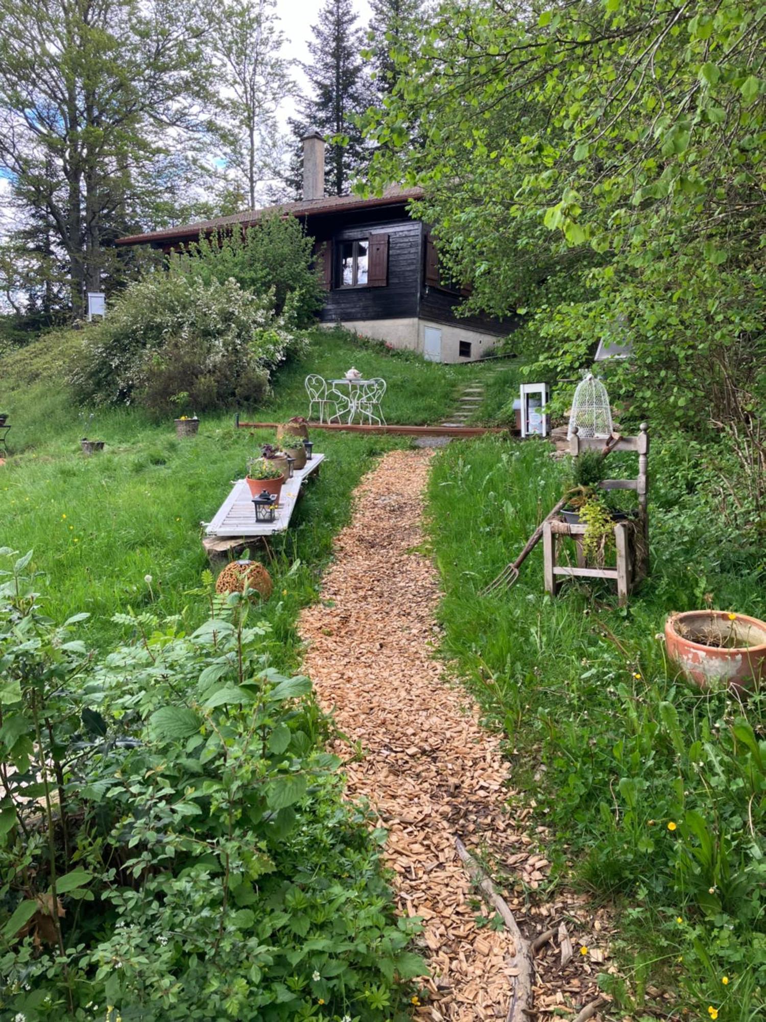 Un Ptit Chalet Les Brenets Exterior photo